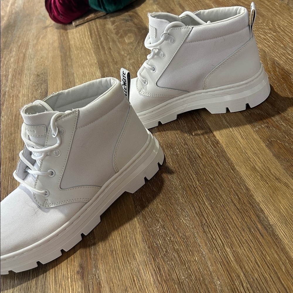 Dr Martens Unisex Limited Edition White Bonny Cammo Boots US 9 L - Picture 5 of 12